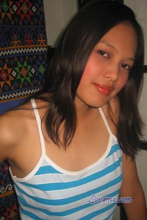 Cute young Filipina seeking marriage