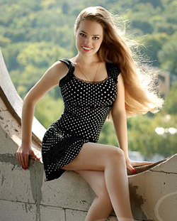 Hot Moldovan girl for dating