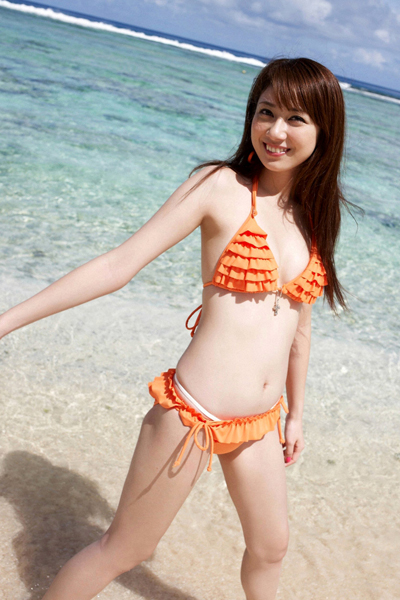exquisite Yumi Kobayashi at a clean and nice beach