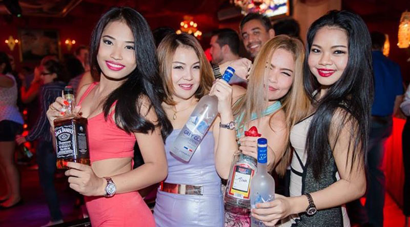 Beautiful Thai Single women in club