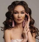 charming Kazakh girl looking for love