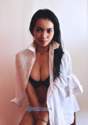 sultry and sexy Filipina babe