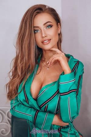 seductive personal assistant from Ukraine