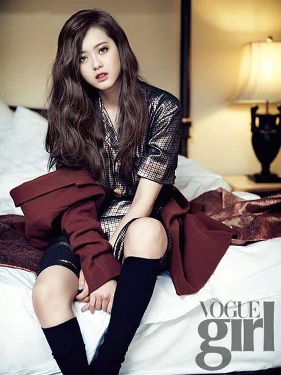 Go Ah Ra vogue girl