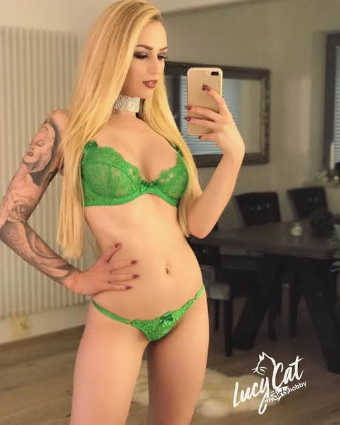 Lucy Cat hot in green two piece