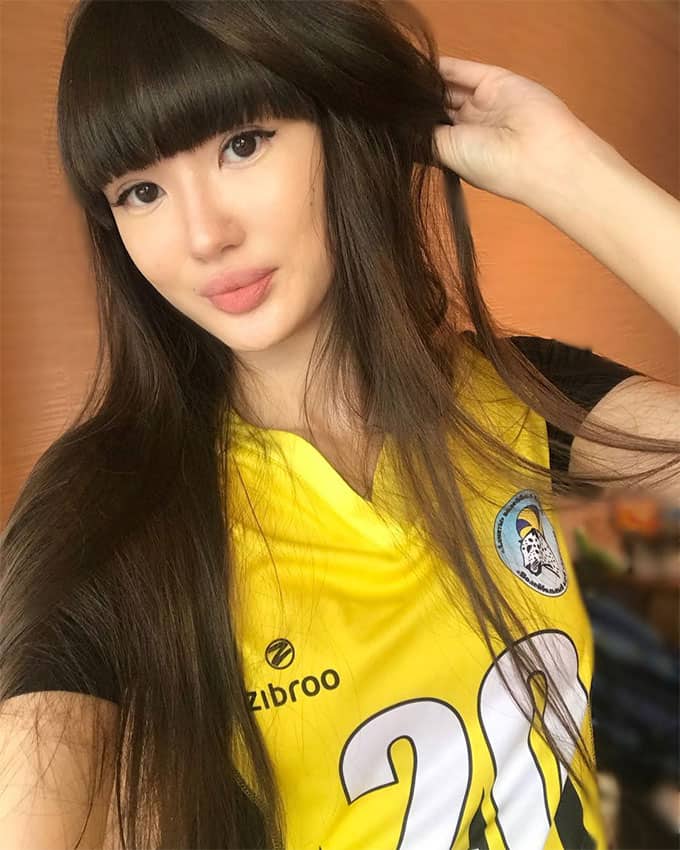 Sabina Altynbekova taking a selfie